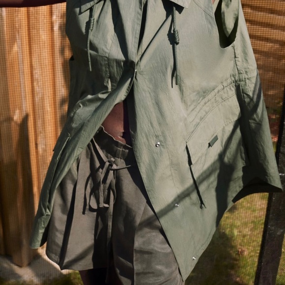 🆕 ZARA Drawstring Paperbag Shorts - Picture 2 of 3